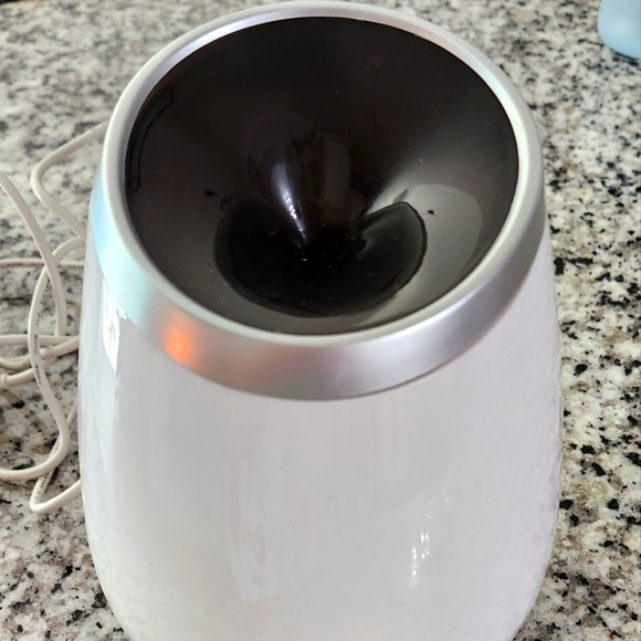 Pure Enrichment PureSpa Deluxe Ultrasonic Essential Oil Diffuser - Picture 1 of 3
